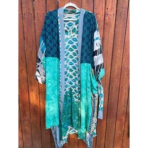 Kantha Bae Silk Muu and Kimono Matching Set